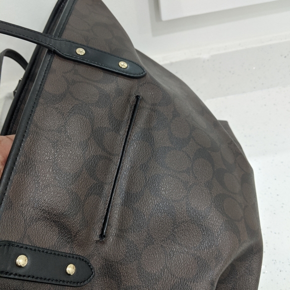 Coach Signature large zipper tote - Picture 7 of 8